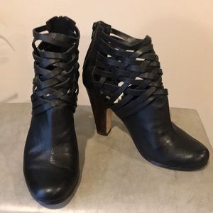 Dolce Vita  black leather lattice strap booties
